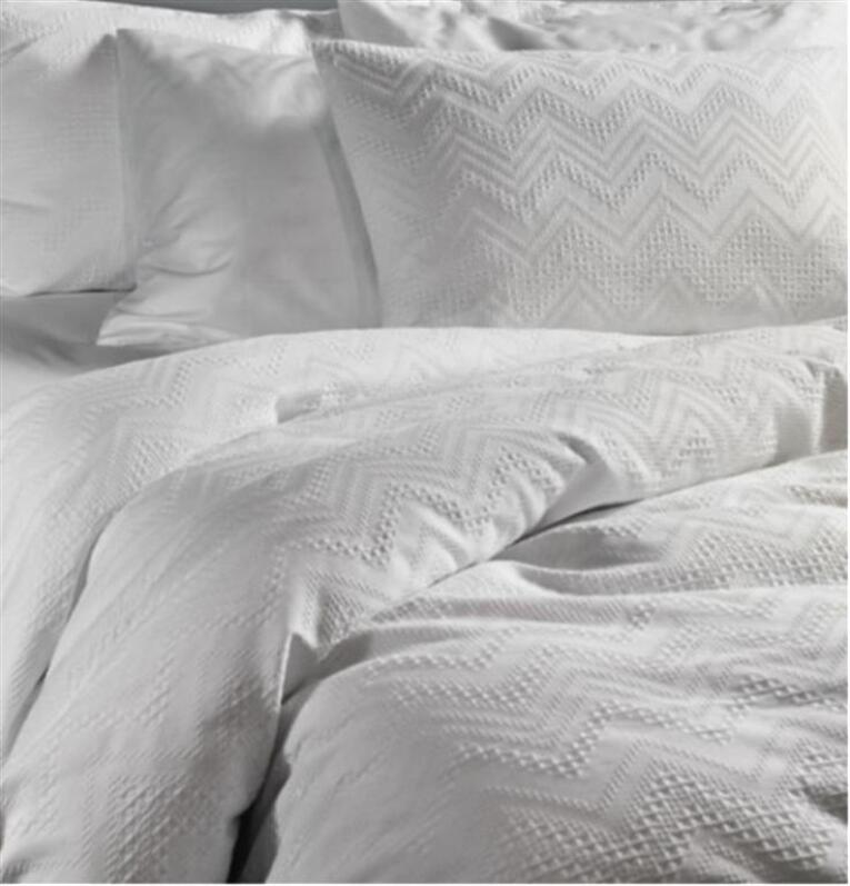 GOTEXTIL | Colcha verano algodón jacquard waffle Young Atenas blanca