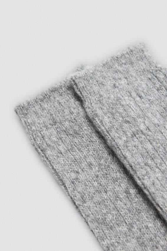 GOTEXTIL | Calcetín mujer largo Ysabel Mora 12979 - Básico, suave y cómodo