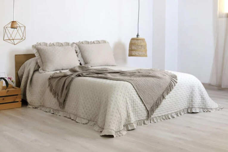 GOTEXTIL | Colcha bouti GIORNO volante Secaneta soft touch - Verano y entretiempo