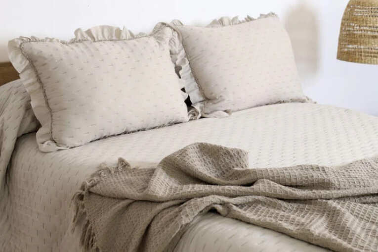 GOTEXTIL | Colcha bouti GIORNO volante Secaneta soft touch - Verano y entretiempo