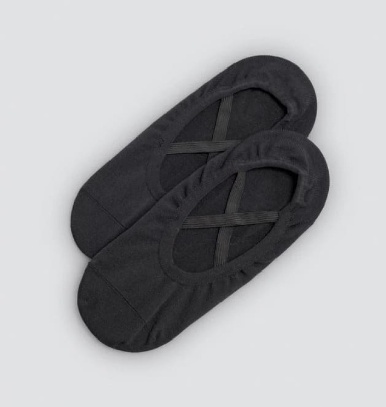 GOTEXTIL | Calcetines antideslizantes yoga y pilates Ysabel Mora 12995 con cintas cruzadas