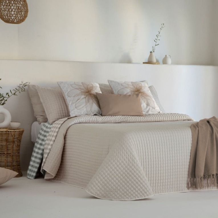 GOTEXTIL | Colcha bouti verano reversible Stilia ALBA microfibra soft touch