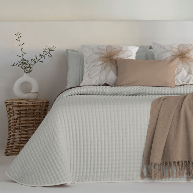 GOTEXTIL | Colcha bouti verano reversible Stilia ALBA microfibra soft touch