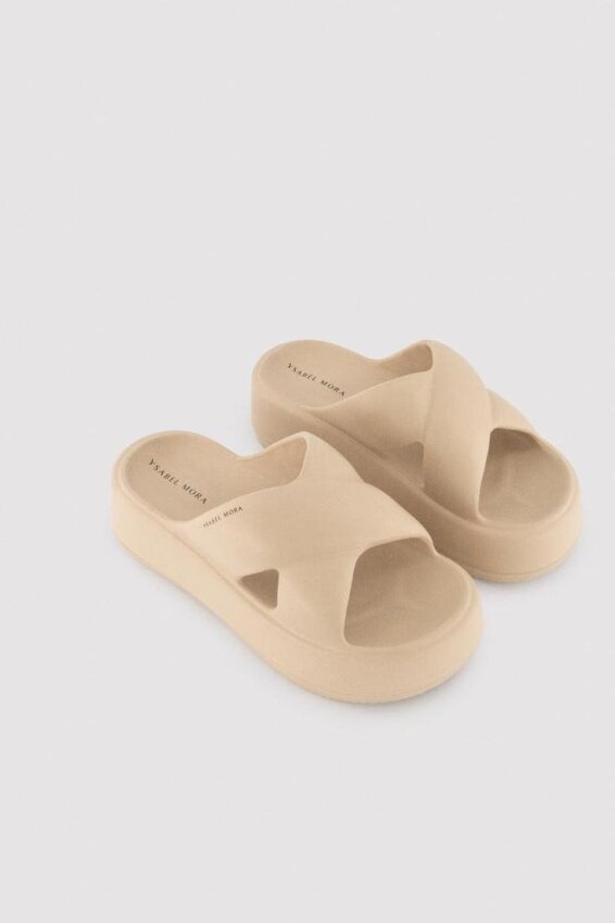 GOTEXTIL | Chanclas con plataforma antideslizantes Ysabel Mora 86287