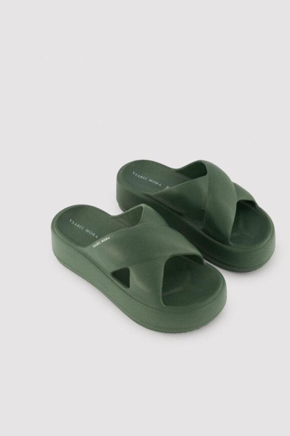 GOTEXTIL | Chanclas con plataforma antideslizantes Ysabel Mora 86287