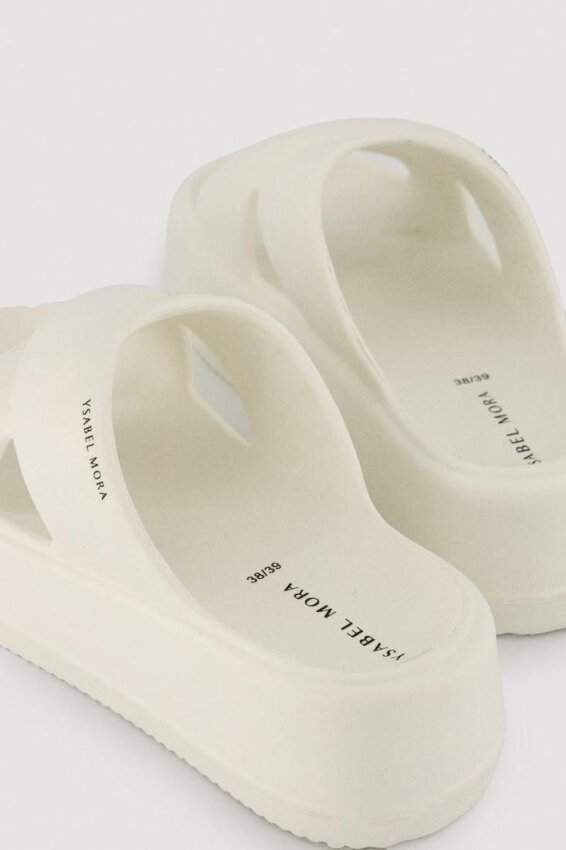 GOTEXTIL | Chanclas con plataforma antideslizantes Ysabel Mora 86287