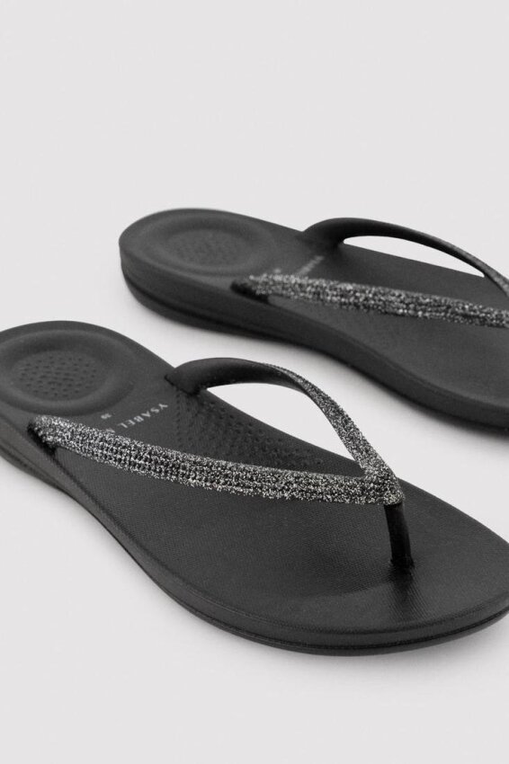 GOTEXTIL | Chanclas de dedo con tira brillante Ysabel Mora 86290